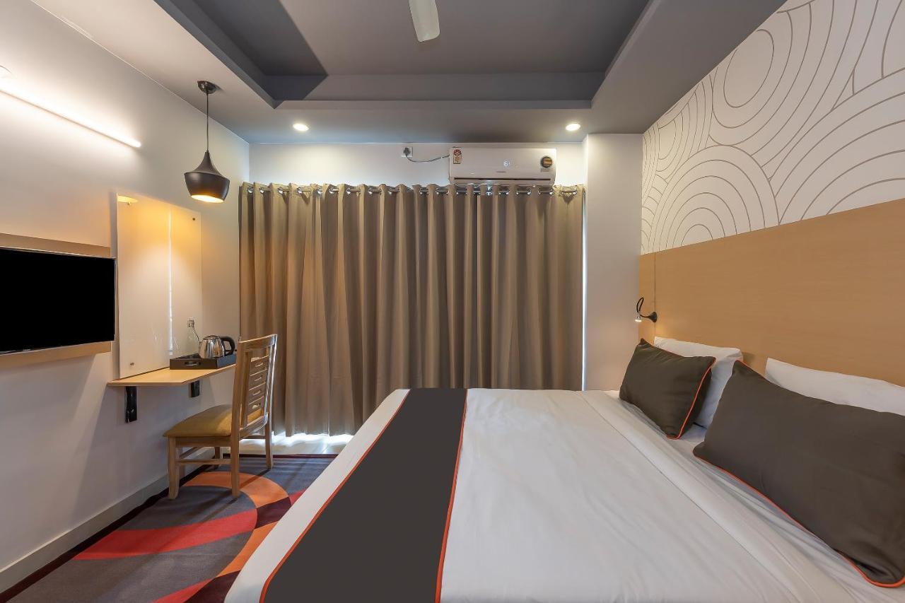 Collection O 162 Vardhman International Hotell Gurgaon Eksteriør bilde