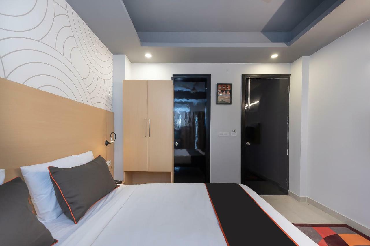 Collection O 162 Vardhman International Hotell Gurgaon Eksteriør bilde